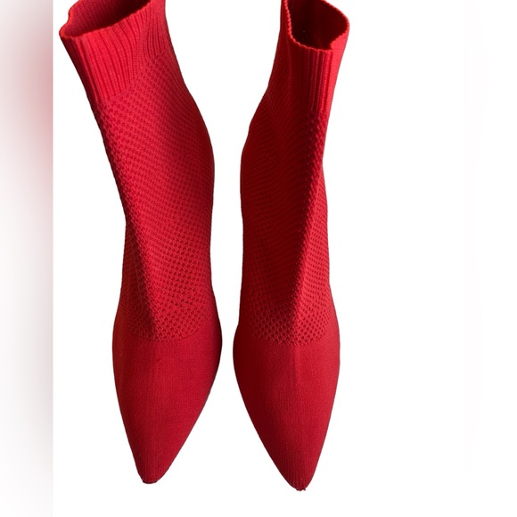 MIA McKinley Perforated Red Sock Booties, sz 9 high heels stilettos - Picture 5 of 8